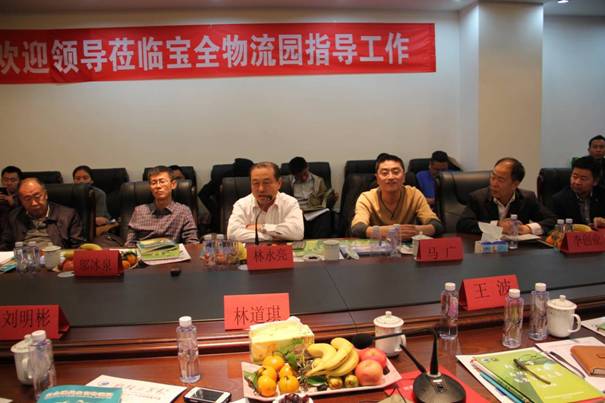 內(nèi)蒙古農(nóng)牧業(yè)產(chǎn)業(yè)化龍頭企業(yè)協(xié)會執(zhí)行會長林永亮做總結(jié)發(fā)言.JPG
