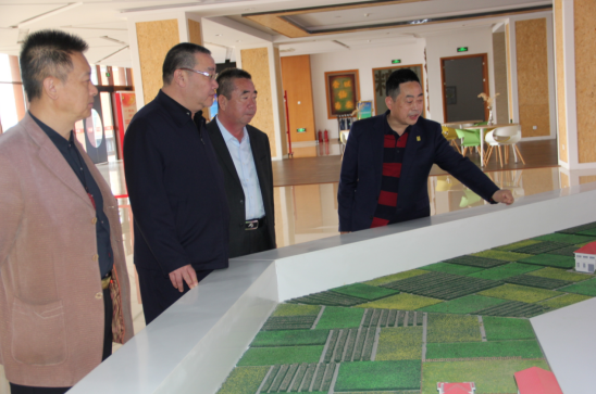 協會會長周勇一行到三主糧天然燕麥產業(yè)園區(qū)參觀調研